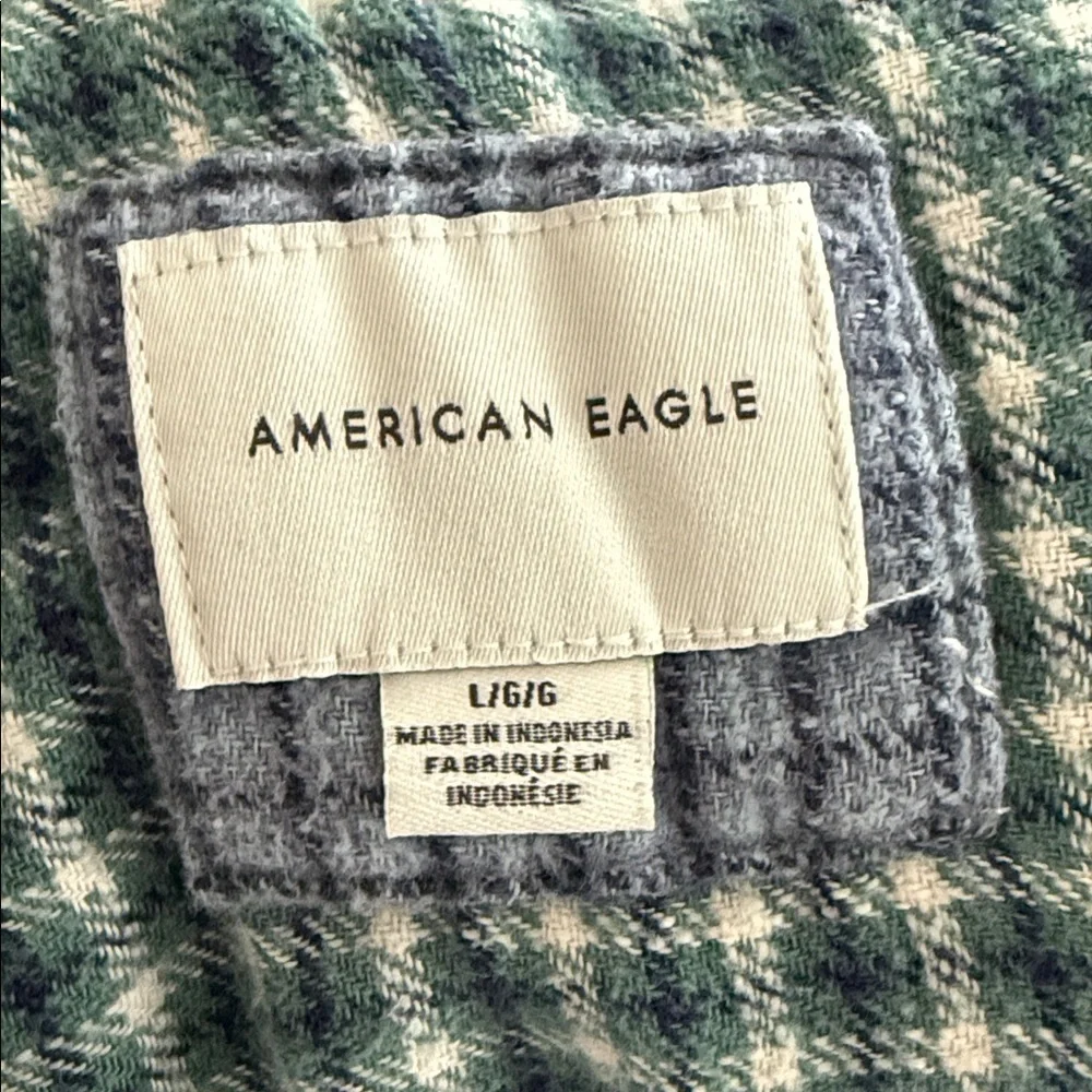 Women’s American Eagle Patchwork Flannel - Picture 3 of 5
